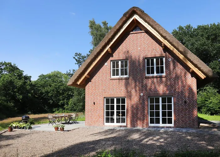 Reetdachhaus In Der Bremer Schweiz